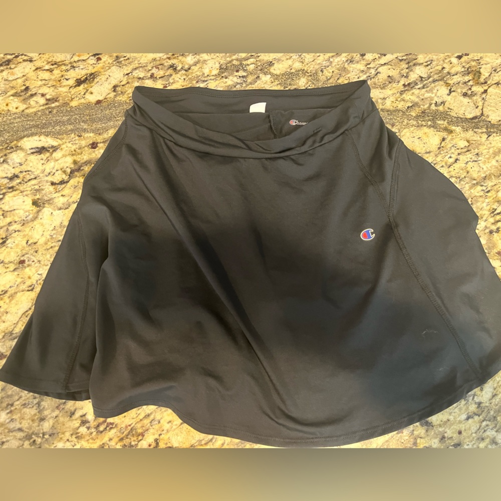 Champion skirt/short (347)